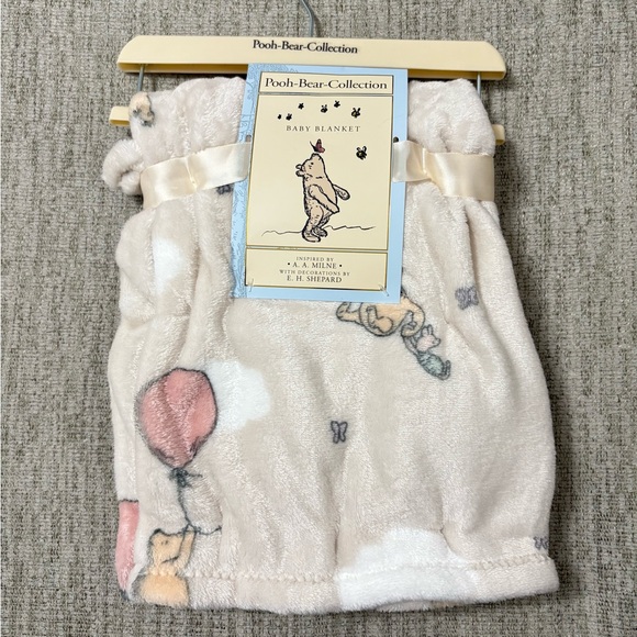 Pooh-Bear Collection Baby Blanket - Cream and Pink - Picture 1 of 2